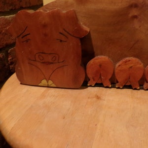 Suporte de toalha de papel de porco de madeira, suporte de toalha de papel de porco esculpido rústico, casa de fazenda, cozinha de porco, cozinha de madeira, Morethebuckles, porco de bancada