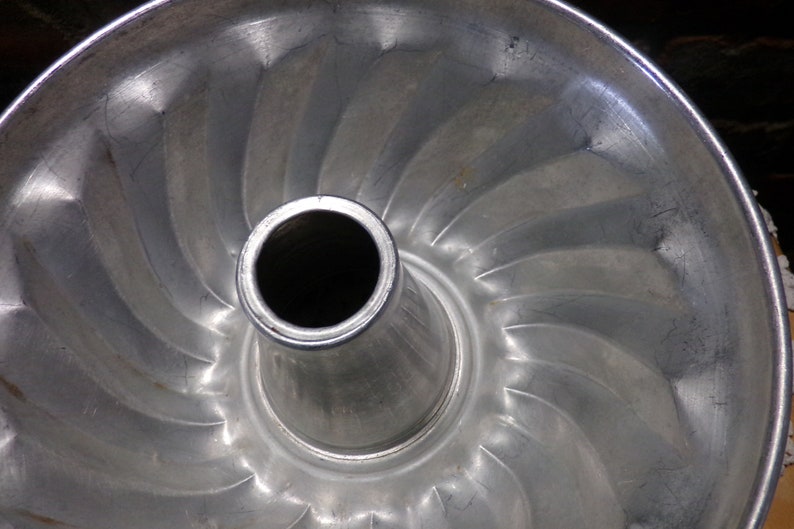 Aluminum Baking Pan Cake Gelatin Mold Swirl Silver Metal Etsy