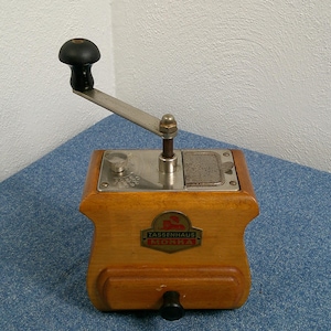 German Zassenhaus Mokka Coffee Grinder, Vintage Manual Coffee
