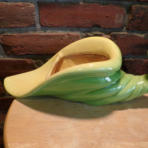 Vintage Ceramic Cornucopia Planter, Vintage "Cornucopia" Centerpiece by Céramique de Beauce, Canadian Ceramics, 1950’s prop