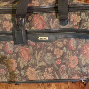 Jaguar Travel Bag Vintage Jaguar Luggage Bag Floral Print Jaguar Tapestry Suitcase Bag Tapestry Floral Travel Bag Morethebuckles Etsy UK