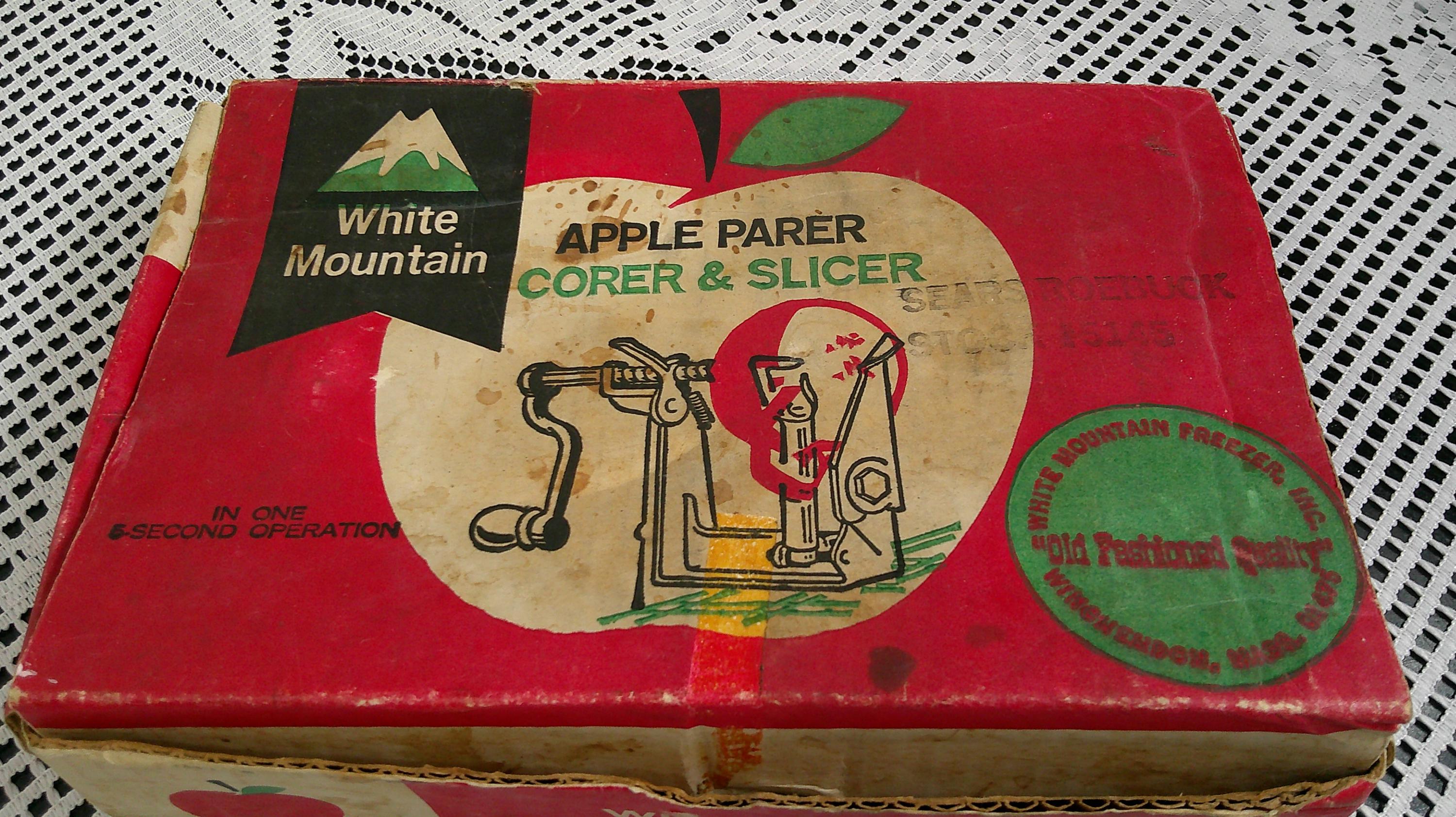 Vintage White Mountain Apple Peeler Corer and Slicer