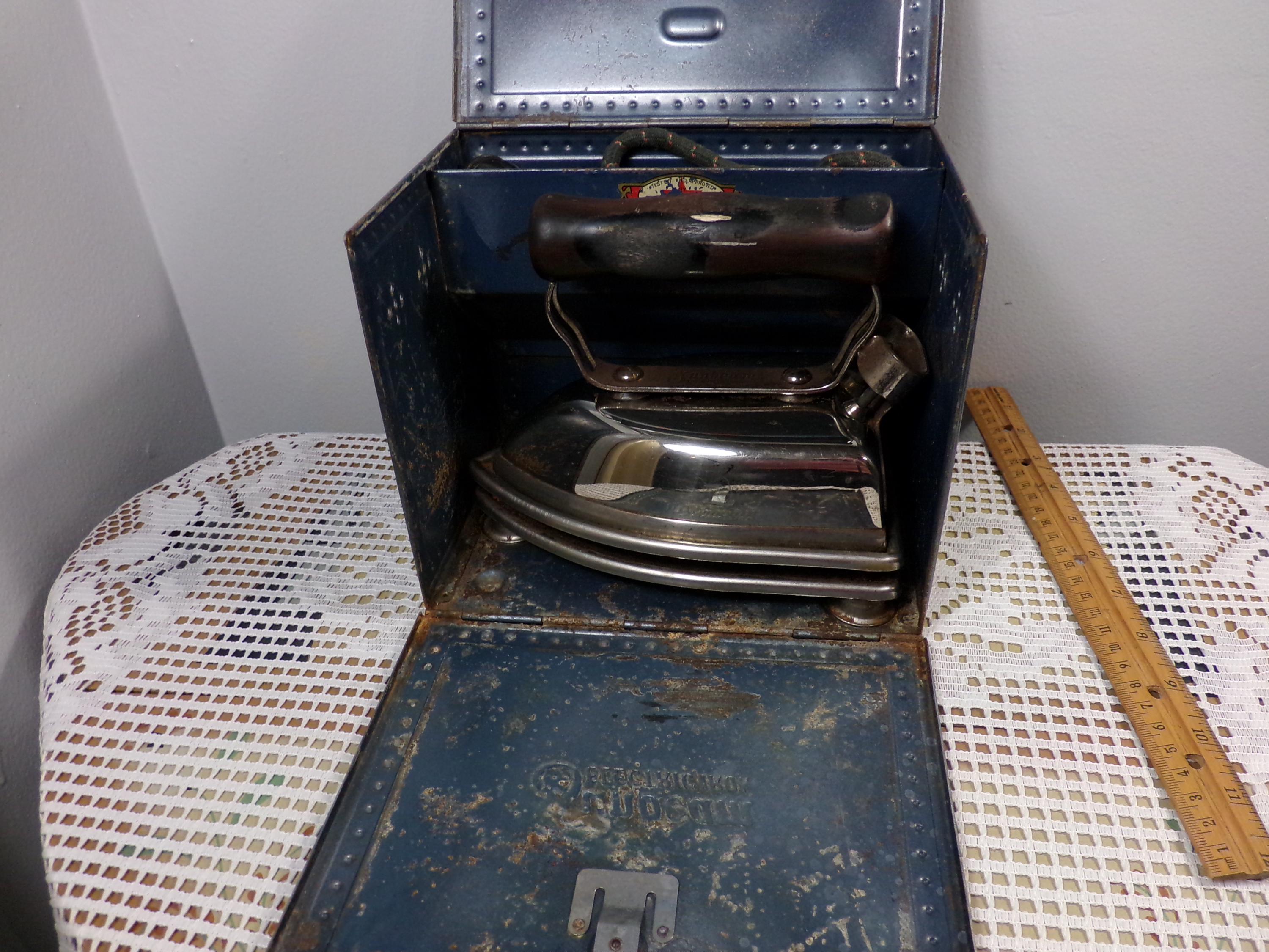 1920s Sunbeam Electric Travel Made Iron Portable Metal Case ..Decor/Display/Prop 1920 main image 4
