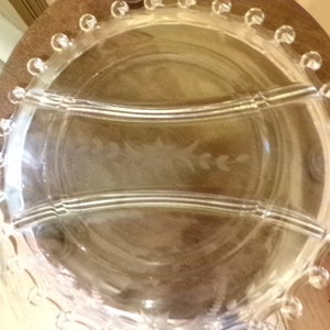 1940&#39;s Vintage Heisey Glass Lariat Loops Design Relish Round Divided Serving Dish, three divided dish, Morethebuckles, 1940 relish dish
