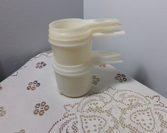 Tupperware Sheer Measuring Cups, Vintage 1960 Tupperware, Tupperware, 5 Sheer Tupperware Measuring Cups, 1960 baking, Morethebuckles
