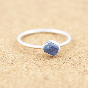 Raw Sapphire Ring| Silver Stacking Ring |Rough Gemstone |Dainty Boho|Raw Mineral Ring|September Birthstone|Virgo and Libra