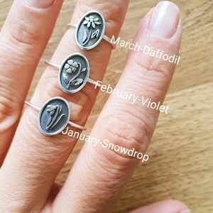 Anello con fiore di nascita in argento sterling - Anello della mamma - Anello di famiglia - Anello di compleanno - Regalo per damigella d'onore - Anello delicato immagine 5