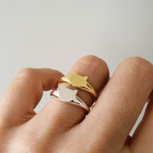 Sterling Silver Cat Signet Ring , Cat Lover Ring , Crazy Cat Lady Ring , Minimalist Cat Ring