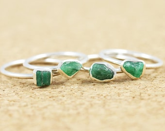 Roher Smaragd Ring |Silber Edelstein Ring |Rohstein Stapelring |Boho |Boho |Zierlich | Mai Geburtsstein