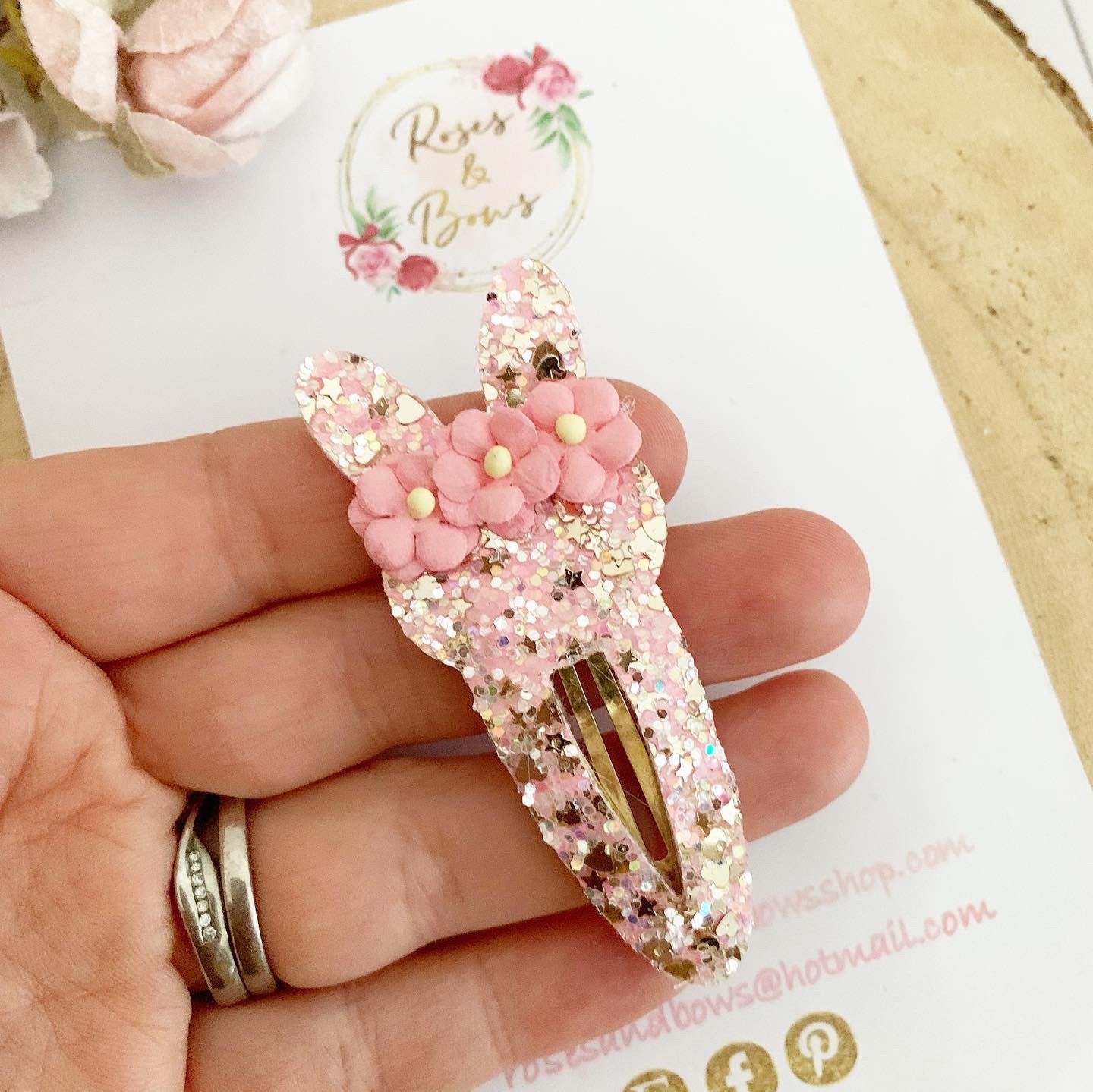 ?? 3D Pink Glitter Snap Clips with Gray Bunny snap hair clips 4pc Bunny Hug Snap Clip Set – puttisu-usa main image 3
