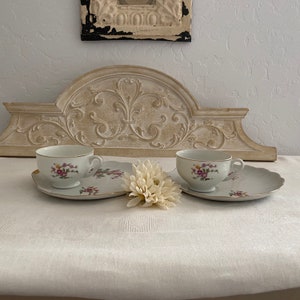 SALE***Darling Pair of 2 Tea Cups with Matching Lunch/Dessert Plates