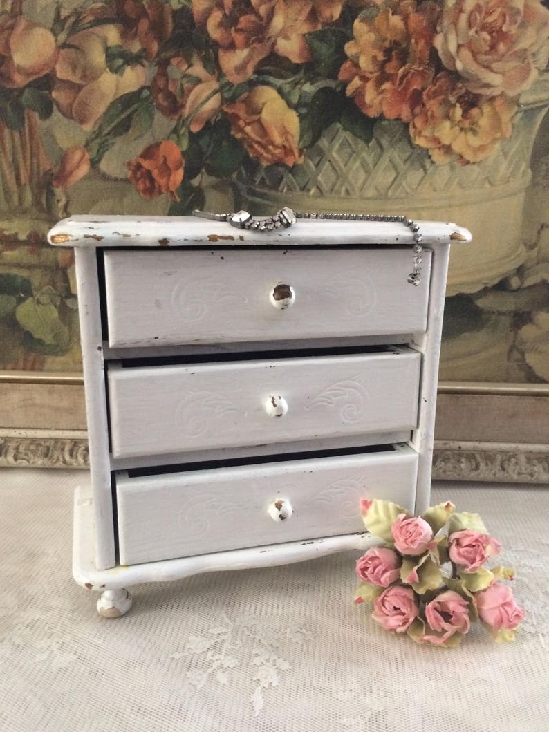 SALE Sweet Romantic Shabby Chic Chippy Painted Wooden Jewelry Box