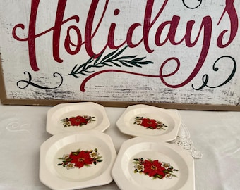 Vintage 1977 Christmas Plate, Christmas Poinsettia, Christmas
