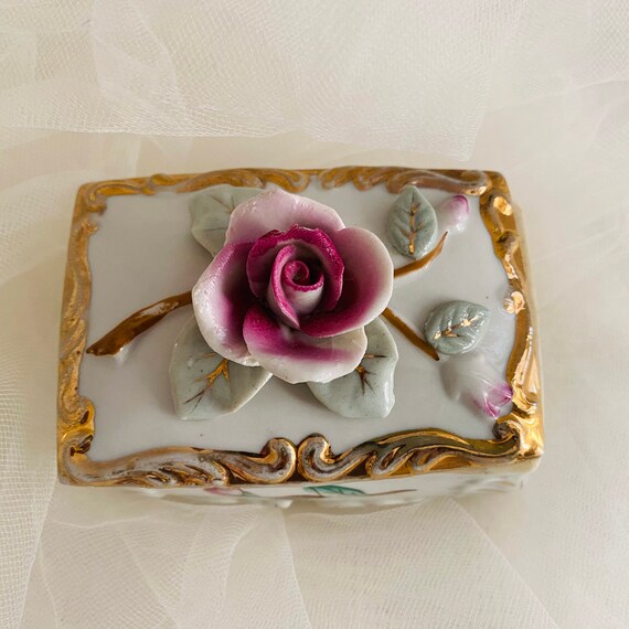 Vintage  Wales Porcelain Jewel Casket Porcelain F… - image 3