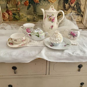 SALE***Vintage Mismatched  Pink Floral Tea Set  Mother's  Day Brunch 10 Pieces