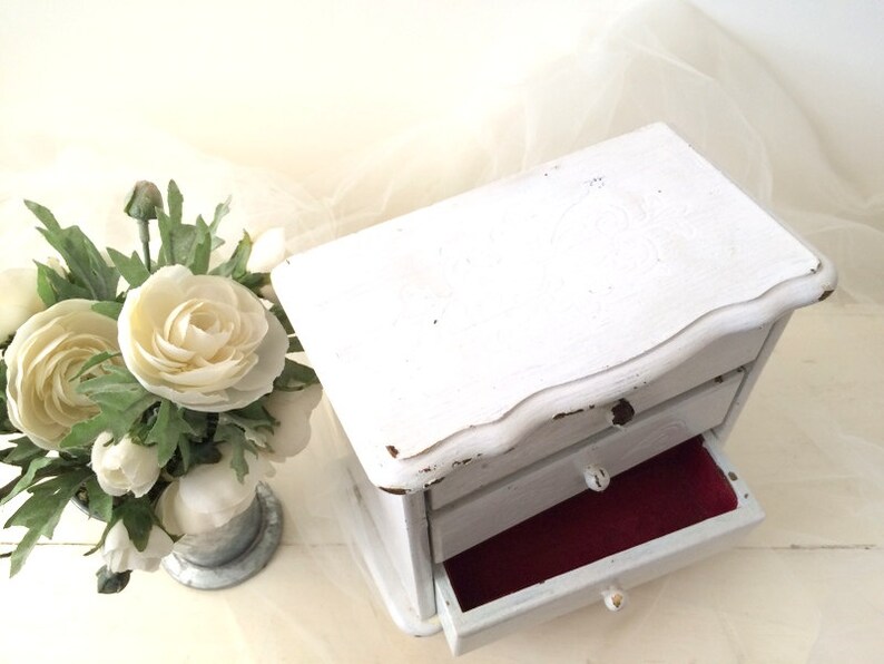 SALE Sweet Romantic Shabby Chic Chippy Painted Wooden Jewelry Box