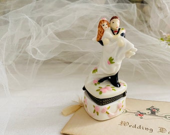 Romantic Vintage Porcelain Bride & Groom Trinket Box