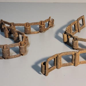 Rustic Steel Square Chain: Adjustable Industrial Salvage Links