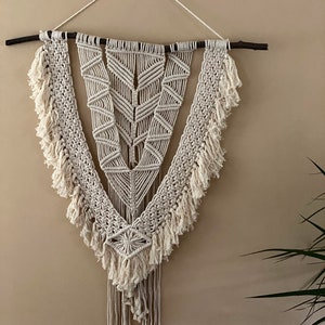 Macrame wall hanging, wall hanging, wall decor, wall tapestry, woven tapestry