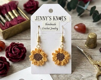 Pendientes de girasol de micro crochet.
