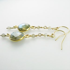 Boucles d'oreilles pendantes labradorite - remplissage d'or, perles de pierres précieuses - prêtes à être expédiées (E104)