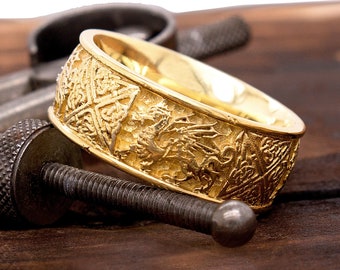 Gold Celtic Ring, Celtic Dragon Ring, Celtic Knot Ring, Irish Knot Band, Solid 14k Yellow Gold, Medieval European Wedding Ring, Irish Band