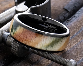 Anello in palissandro colorato in tungsteno, fede nuziale nera da 8 mm, anello in palissandro tinto inciso, anello personalizzato per lui e per lei