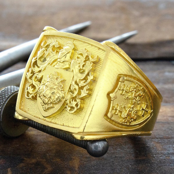Sepp Ring Coat of Arms Ring Gold - Etsy
