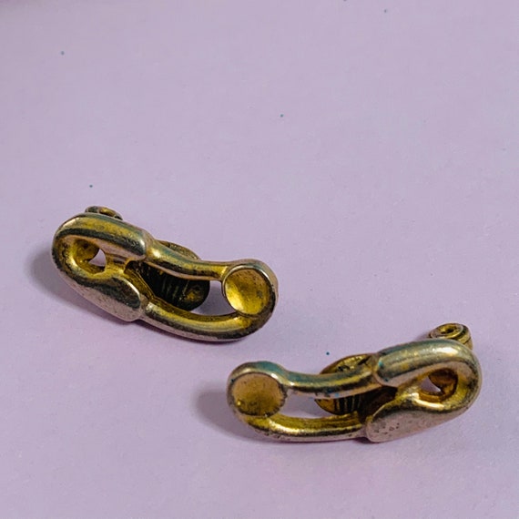 Vintage 50s Brass Safety Pin Mini Climber Clip-On… - image 1