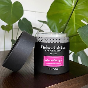 Pickwick ‘Extraordinary O’ Candle
