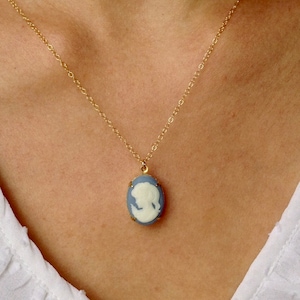 Cameo necklace, vintage cameo necklace, cameo jewelry, victorian necklace, cute necklace, everyday necklace, royal necklace