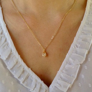 Dancing diamond necklace, everyday necklace, wedding jewelry , minimalist necklace, minimalist jewelry, diamond necklace, delicate necklace