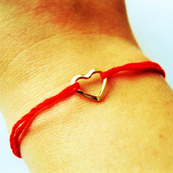 Gold heart string bracelet, sting jewelry, red string bracelet, modern bracelet , minimalist bracelet, gold dainty bracelet, cute bracelet