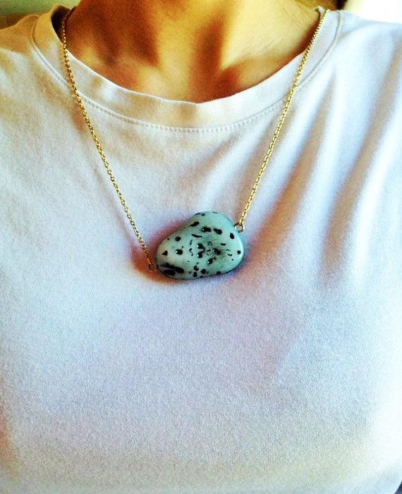 Collier Mode Grand Et Beau - Neuf Sans Emballage - Thème 'Beauté'