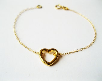 Gold heart bracelet simple gold bracelet, minimalist bracelet, delicate heart bracelet, heart jewelry, simple jewelry, gold dainty bracelet