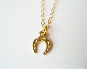 Tiny horseshoe necklace, tiny jewelry, horseshoe necklace, horse necklace, minimalist necklace, delicate gold necklace, dainty necklace