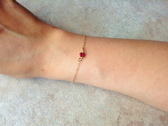 Tiny ruby bracelet, tiny garnet bracelet, delicate gold bracelet, delicate jewerly, dainty gold bracelet, july birthstone, july bracelet