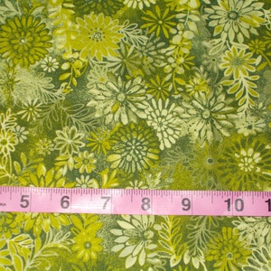 BTY TC Studio Floral Forest Moss Green Print 100% Cotton Quilt Crafting Fabric by the Yard
