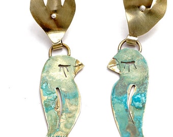 Art d’oiseau d’oxyde, boucles d’oreilles turquoise, bijoux rustiques, bijoux nature, mariage biologique, boucle d’oreille d’oiseau suspendue illustrée, cerceaux de fête