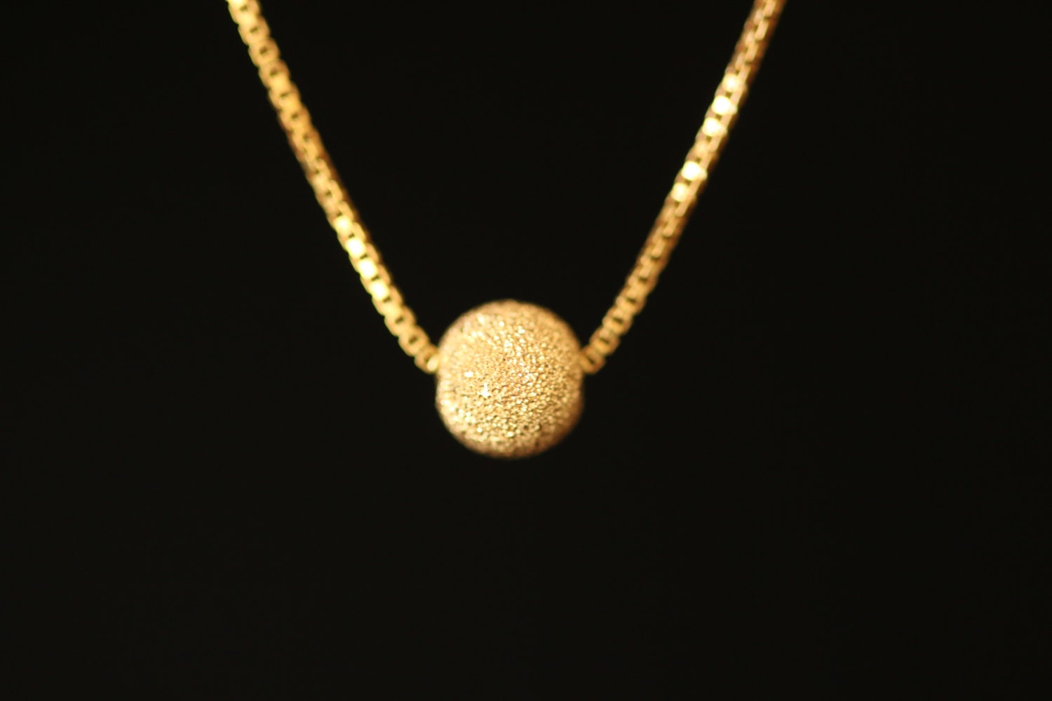 GOLD CLOTHING MAGNETS LADY STARDUST