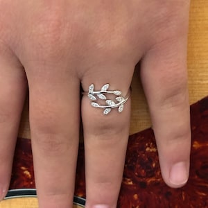 Leaf ring, Adjustable ring, Silver leaf ring, Open Ring, silver ring, Stackable Ring, Leaves ring