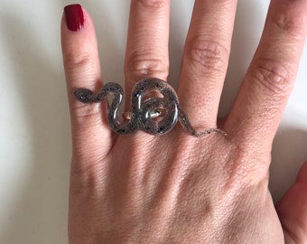 Huge Snake Blackbig Resin rings 403-geometric adjustable black snake big ring epoxi resine wearable art mini sculpture