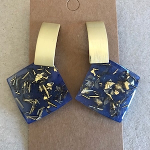 Golden Resine bungel oorbellen 497 geometrische resine oorbellen gouden boho chic unieke gift mix techniek goud papier blauw vierkant