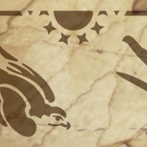 Könnte beinhalten: Ein dekoratives Design mit zwei stilisierten braunen Falken im Flug, vor einem marmorierten, beigefarbenen Hintergrund. Das Design umfasst einen Rand mit geometrischen Formen, Sternen und einem Sonnenmotiv, das eine Vintage-Ästhetik erzeugt.