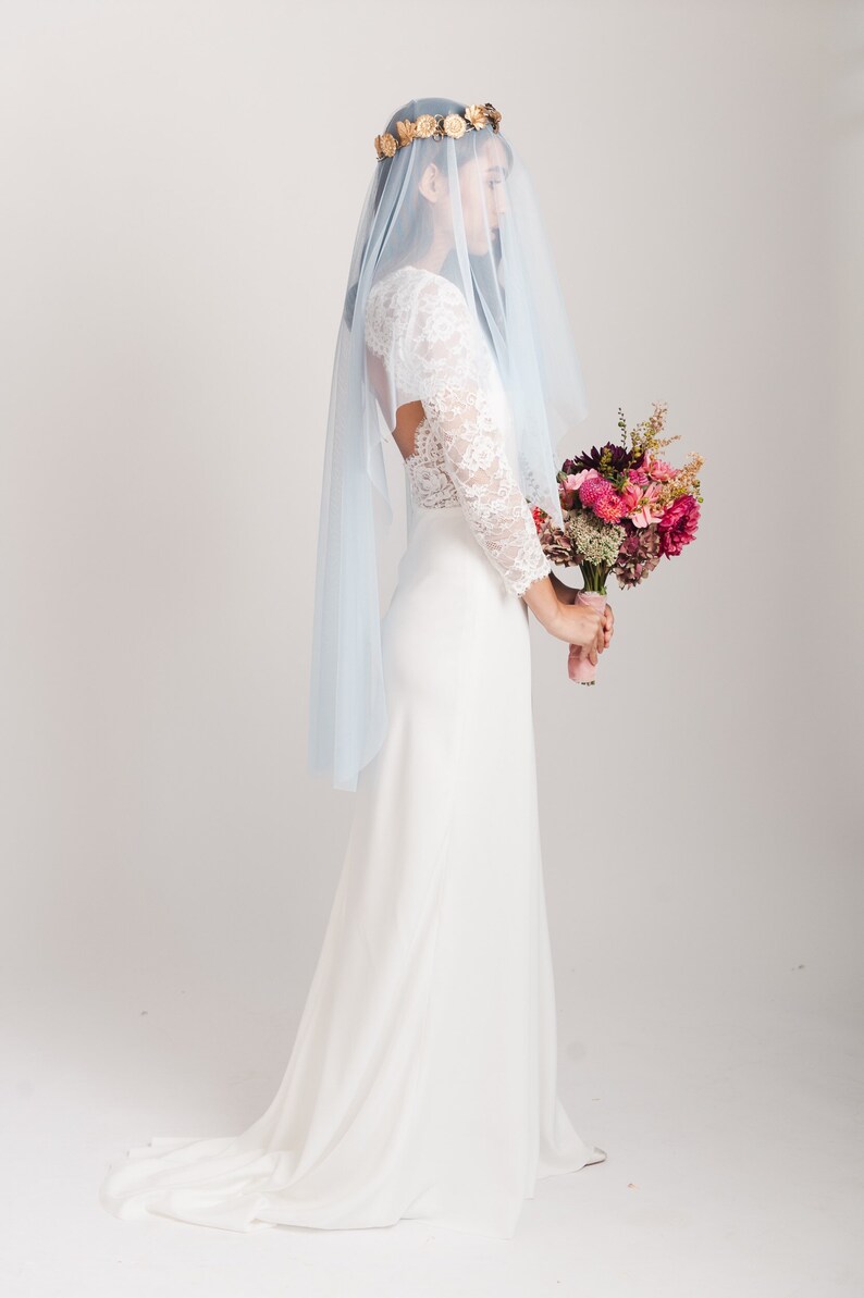 BLUE VEIL Wedding veil. Veil. Short wedding veil