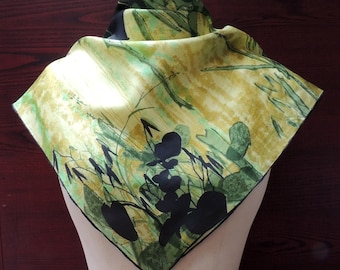 Retro "Flora" Scarf: Stylized Floral Headscarf, Head Cover Wrap, Stylish Hat Band, Fashion BoHo, Scarves for Woman, Gift for Her