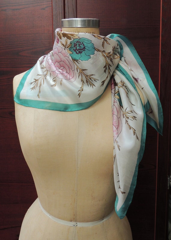 Vintage "Tossed Bouquets" Scarf: Retro Headscarf,… - image 6