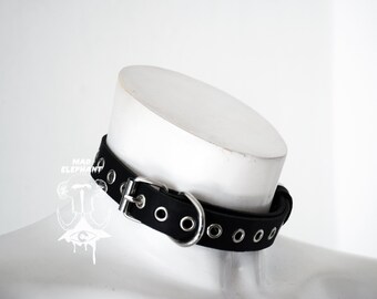 Unisex O ring black genuine leather choker eyelet neck collar