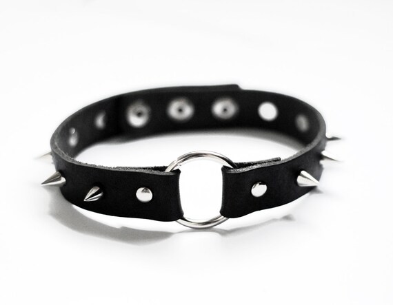 Spiked o ring choker sale