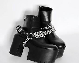 Harnais de chaussure de chaîne et danneau, accessoire de décoration de  bottes, harnais de botte avec boucle et chaînes, ceinture de chaussure en  cuir véritable -  France